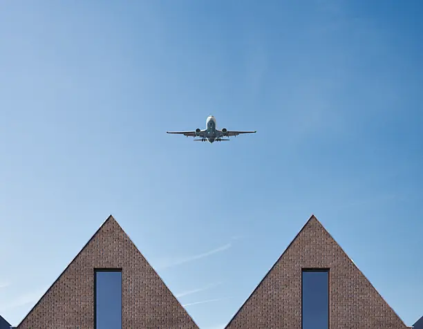 ZEEUWS HOUSING