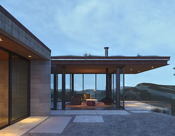 Off-the-grid guest house beckons on the Santa Barbara coast