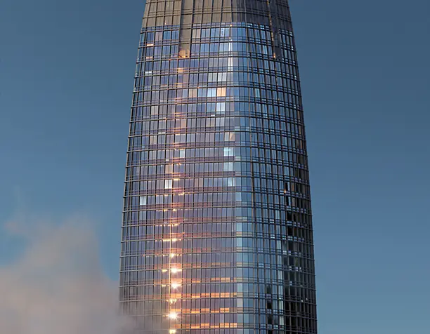 Salesforce Tower