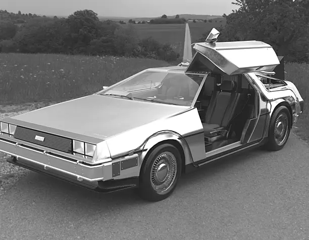 DeLorean DMC-12