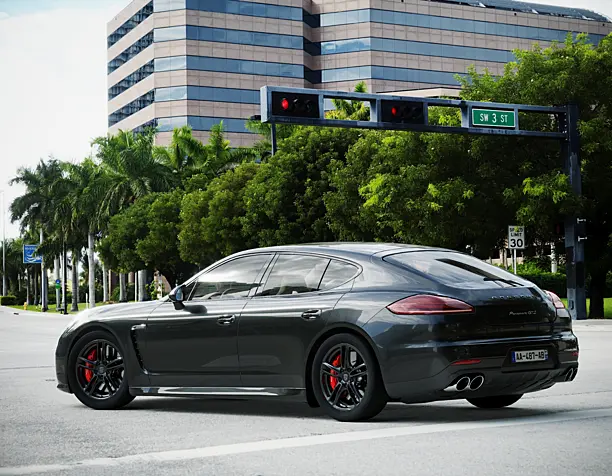 Визуализация Porsche Panamera GTS