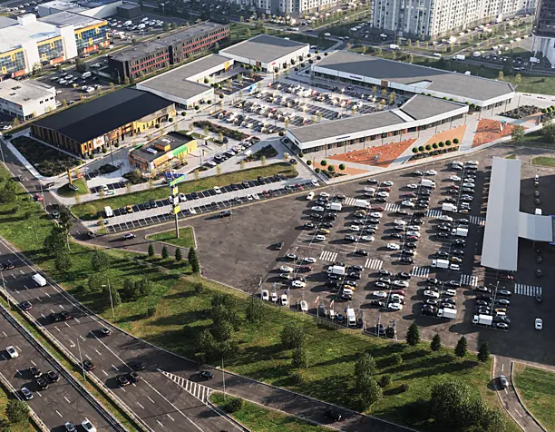 Shopping mall