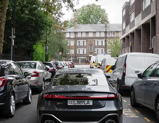 Визуализация Audi rs7 sportback в городской среде