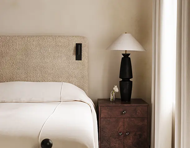 Principal Bedroom inspired by Banda Property (сделано по референсу)