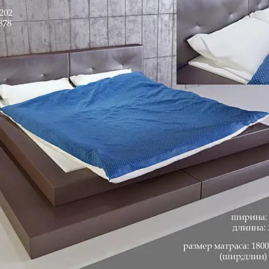 Двуспальная кровать