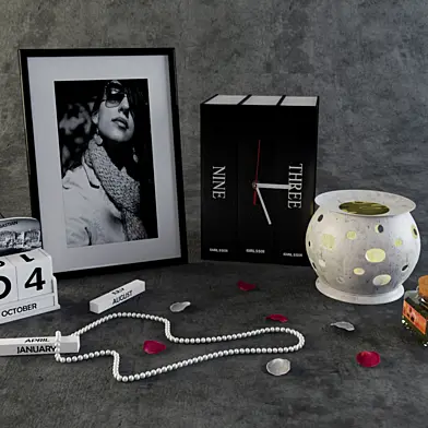Decoration set