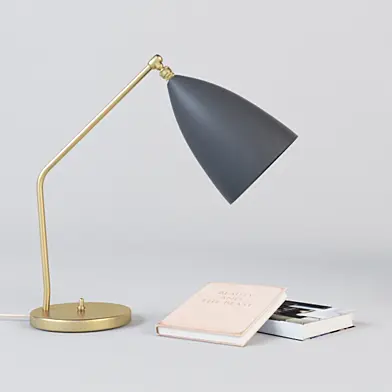 Gubi Gräshoppa Task Lamp