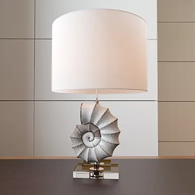 SHELL SHAPED LAMP