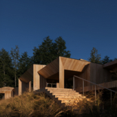 RUZA HOUSE