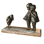 Античная скульптура дети с птицей