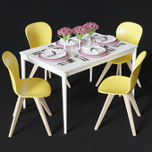 Dining table and chairs BoConcept Torino and Adelaide