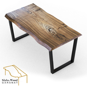 Table from Slab with "living Edge"