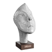 Figurine head of a woman