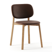 Timber chair by Cantarutti