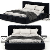 Poliform black bed