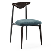 Vicuna dining chair by District Eight