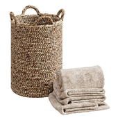 Raga basket with towels