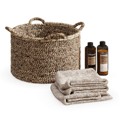 Raga basket with towels and shampoo