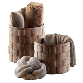 Decor set with leather baskets