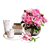 Декоративный набор с букетом розовых пионов