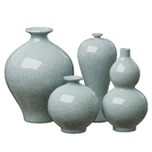 Set of vases with crackle effect