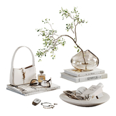 Decorative set with a small beige bag