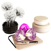 Red Cabbage and Pampas in Glass Vase set